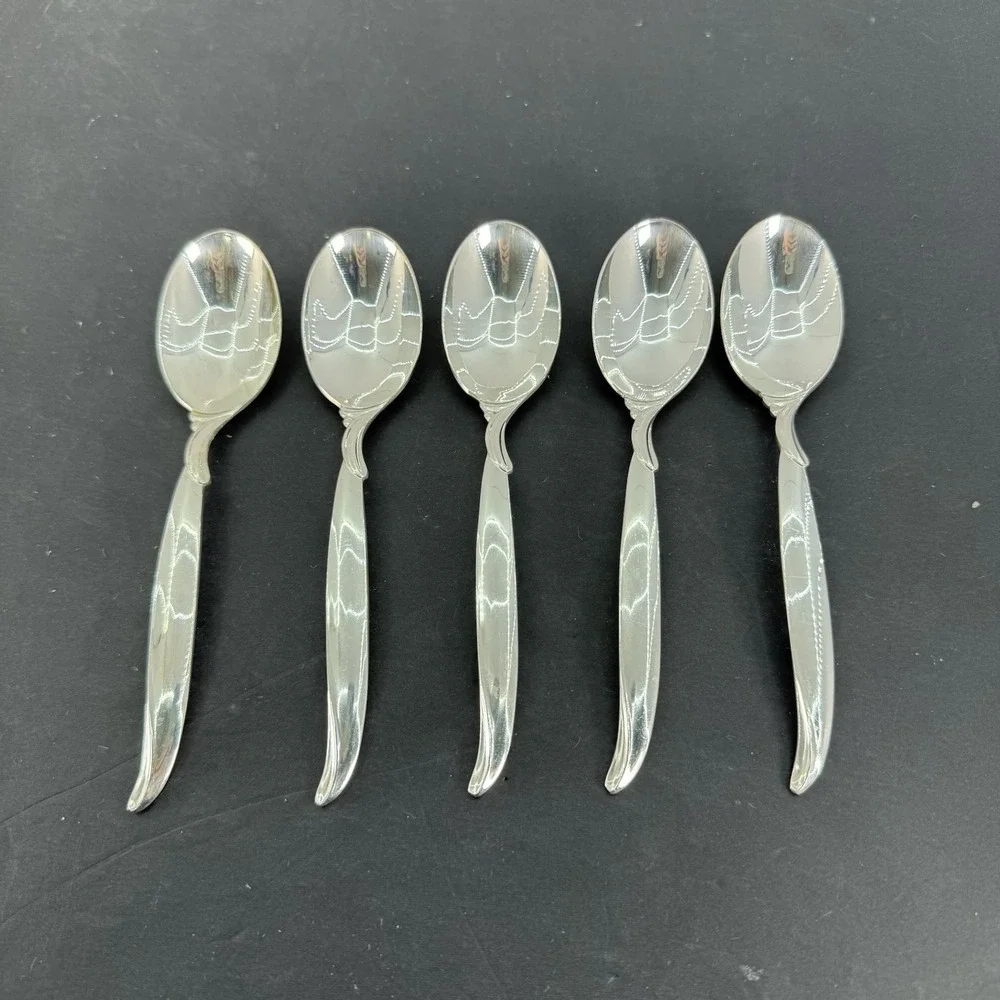 Set of 18 1847 Rogers Bros Spoons Flair Pattern Silverplate Flatware